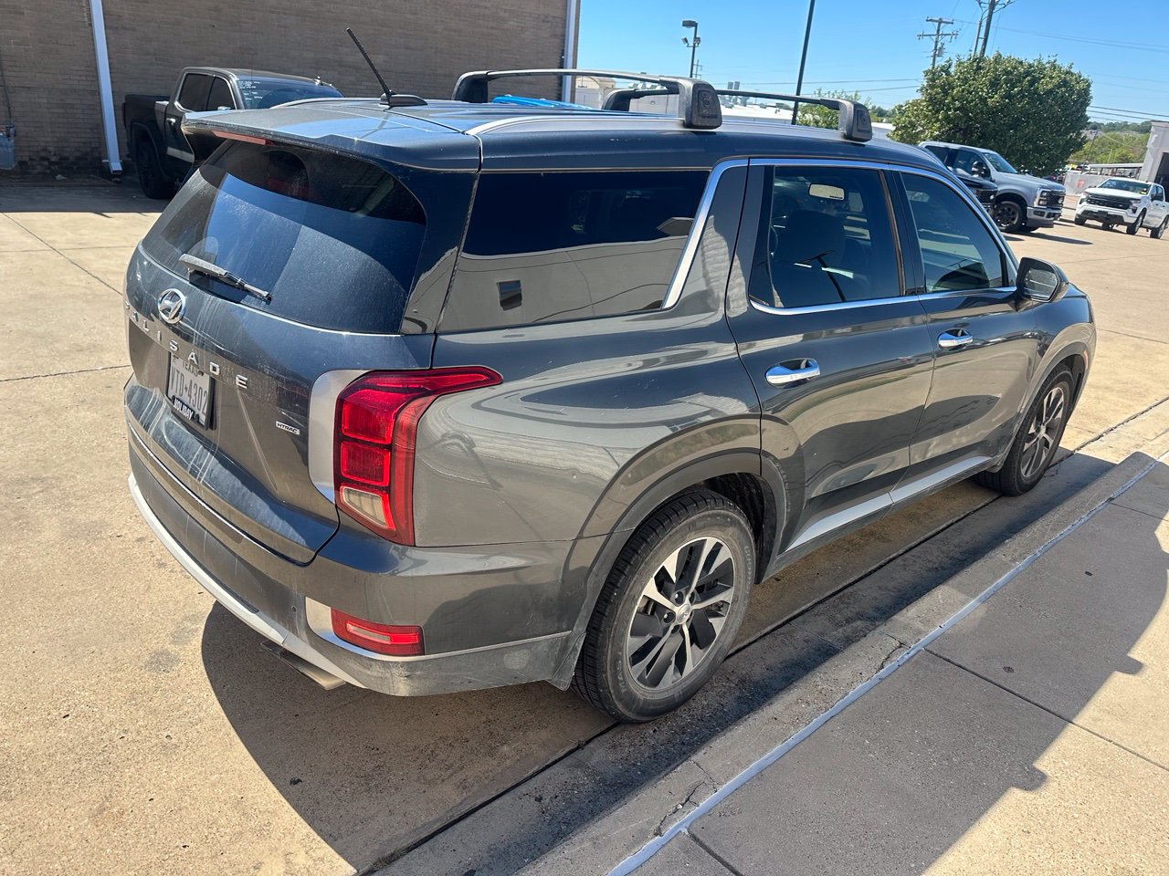 Used 2021 Hyundai Palisade SEL AWD/4WD image 2