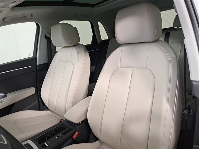 Used 2024 Audi Q3 2.0T Premium Plus image 19