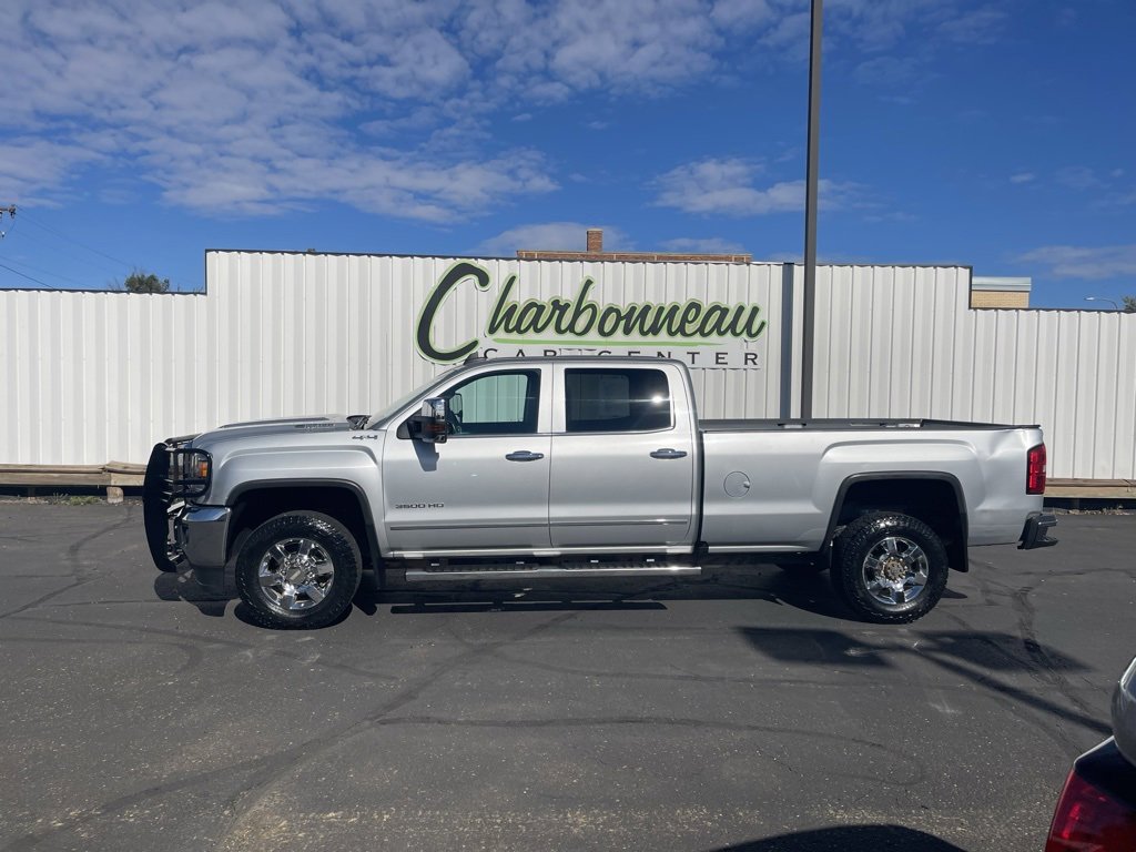 Used 2019 GMC Sierra 3500 SLT w/ Duramax Plus Package image 2