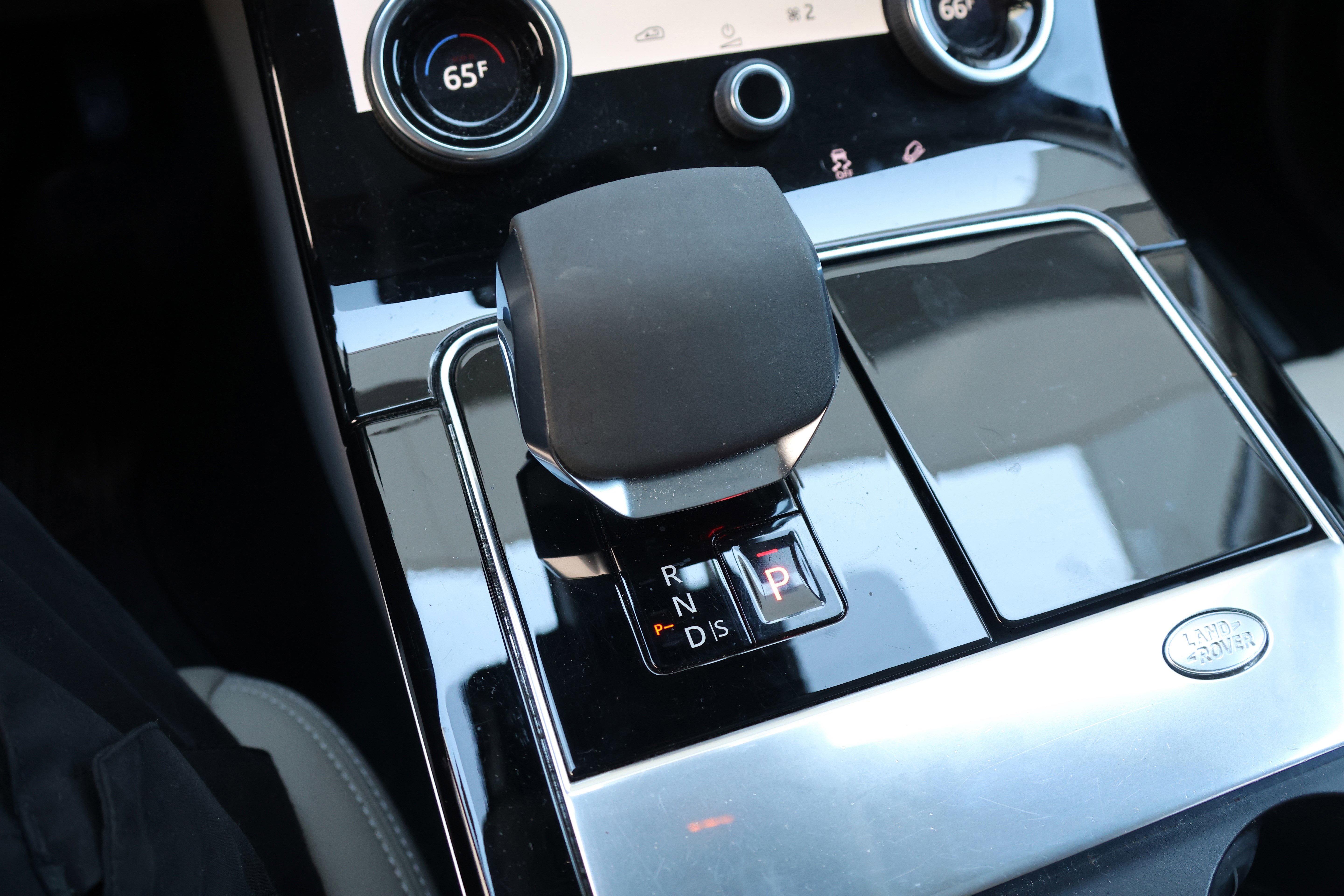 Used 2023 Land Rover Range Rover Velar S image 27