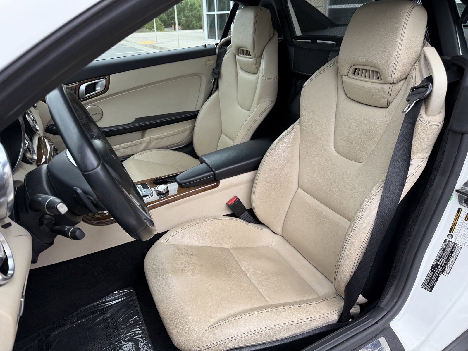 Used 2016 Mercedes-Benz SLK 300 image 29