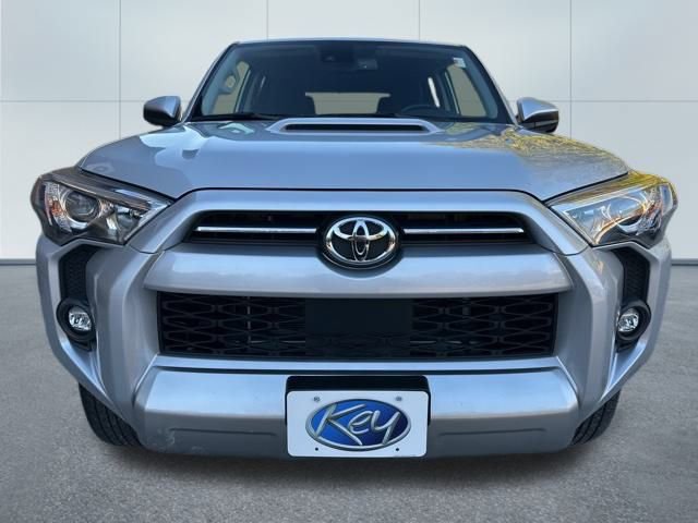 Used 2024 Toyota 4Runner TRD Off-Road image 3
