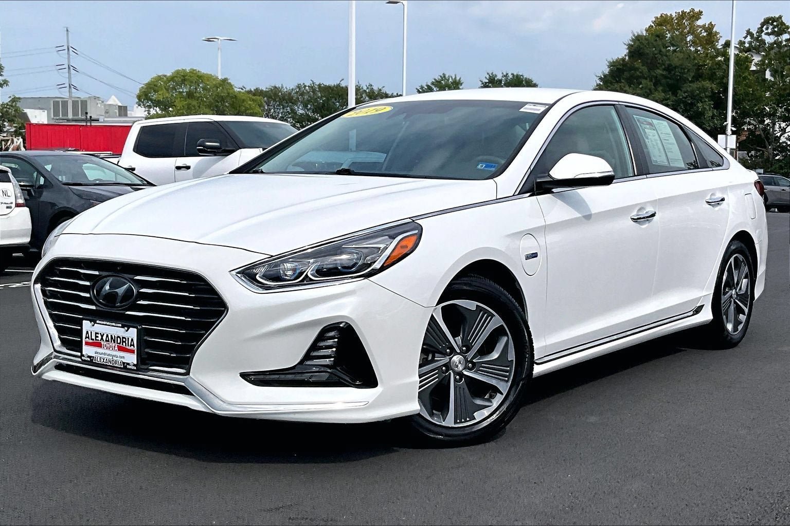 Used 2019 Hyundai Sonata Limited FWD image 1