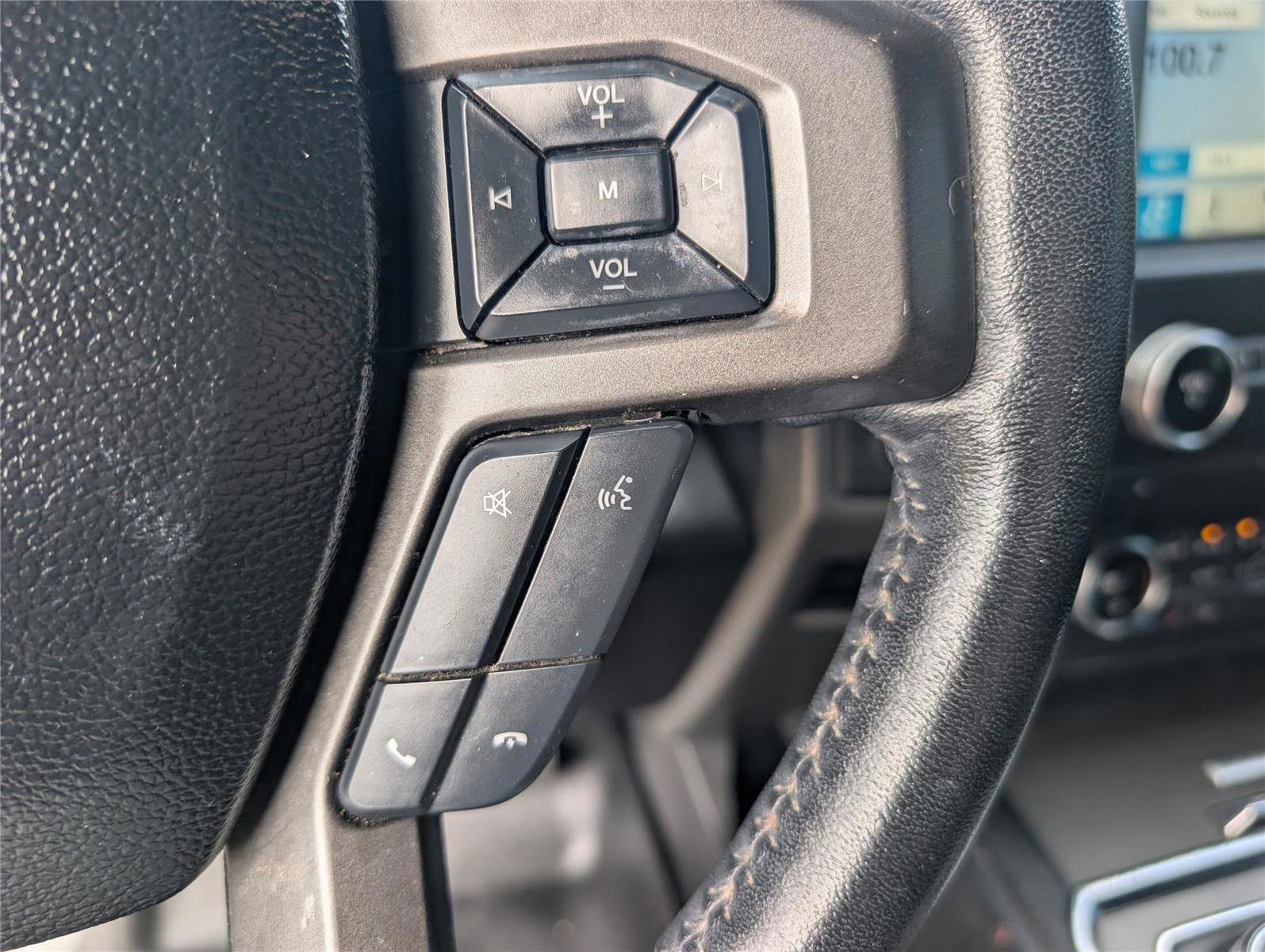 Used 2018 Ford Expedition XLT w/ Equipment Group 202A image 19