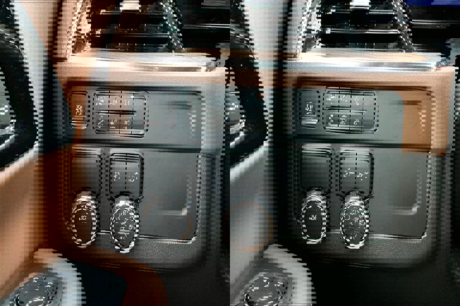 Used 2025 Chevrolet Tahoe High Country image 36