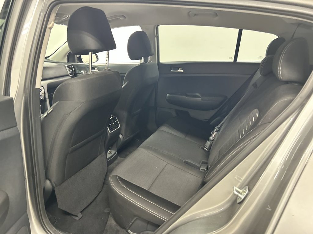 Used 2021 Kia Sportage LX w/ LX AWD Popular Package image 19