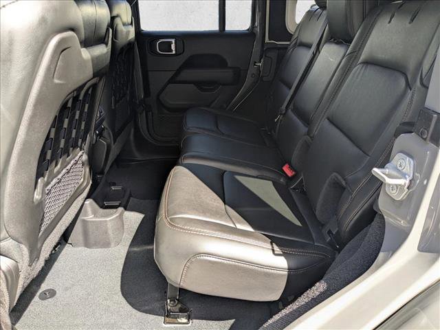 Used 2022 Jeep Wrangler Unlimited Rubicon w/ Trailer Tow Package image 17