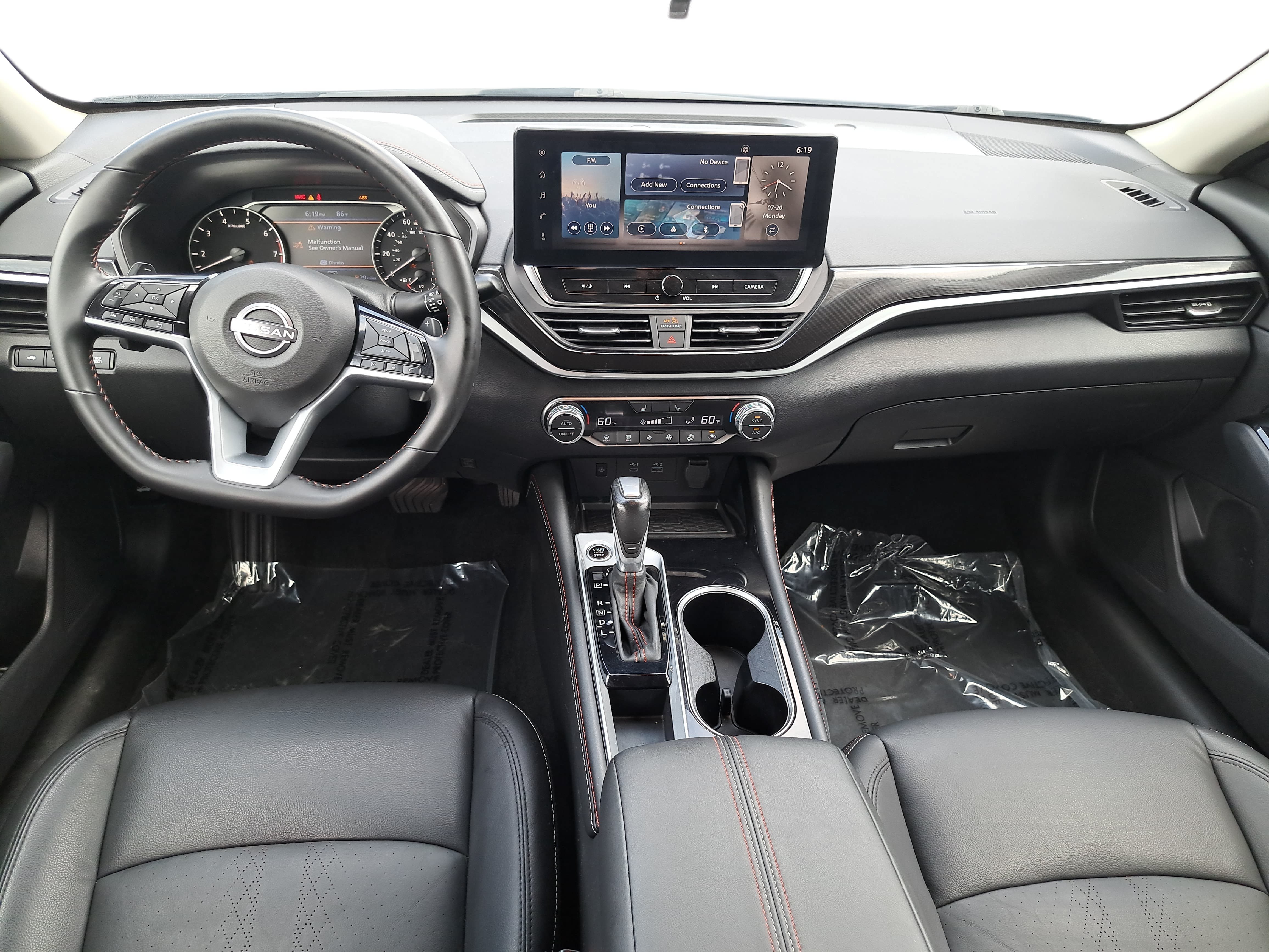 Used 2025 Nissan Altima 2.5 SR w/ SR Premium Package FWD image 9
