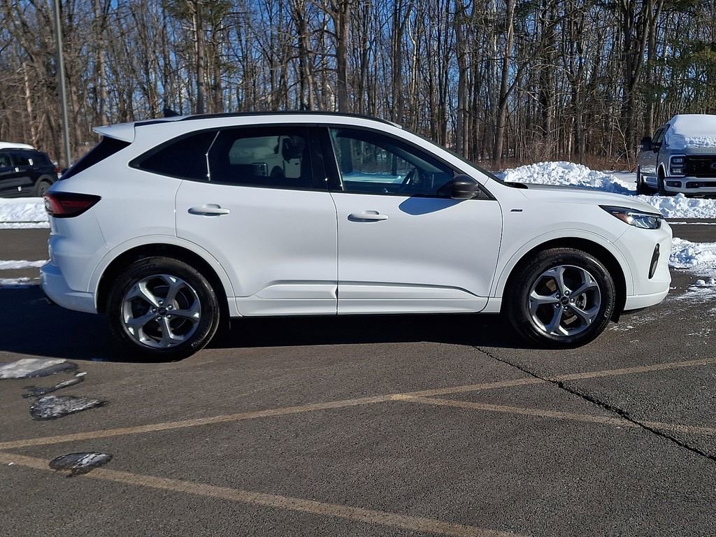 Used 2023 Ford Escape ST-Line w/ Tech Pack #1 image 10