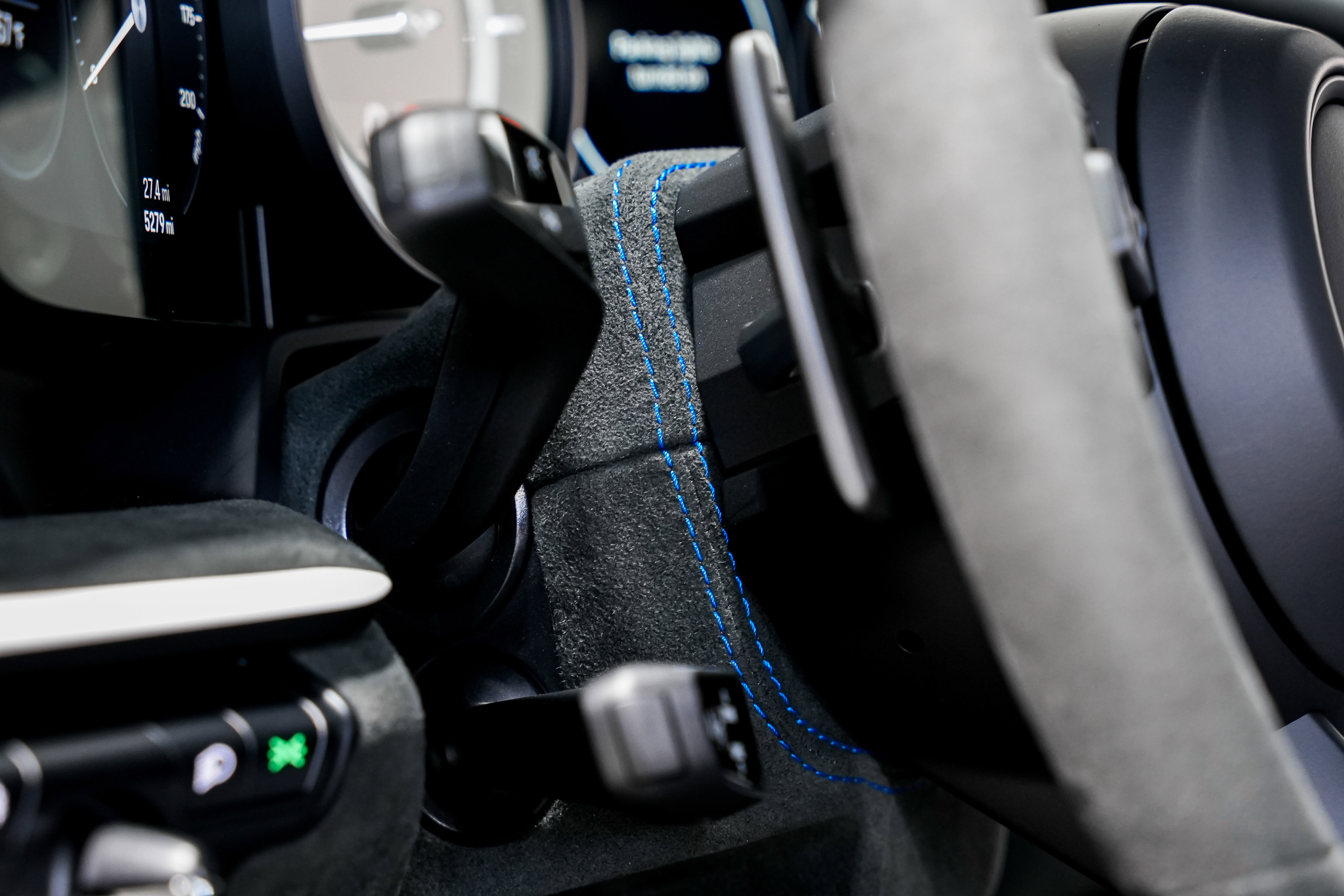 Used 2024 Porsche 911 Dakar image 25