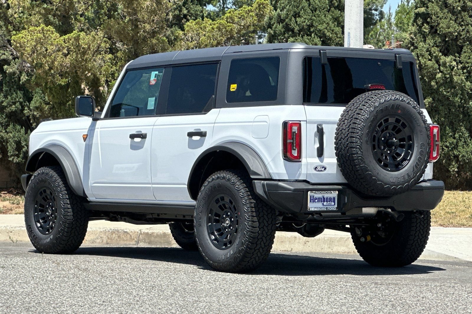 New 2026 Ford Bronco Badlands w/ Sasquatch Package AWD/4WD image 6