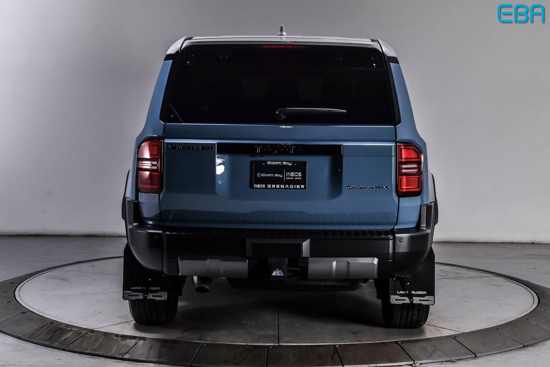 Used 2025 Toyota Land Cruiser w/ Premium Package image 5