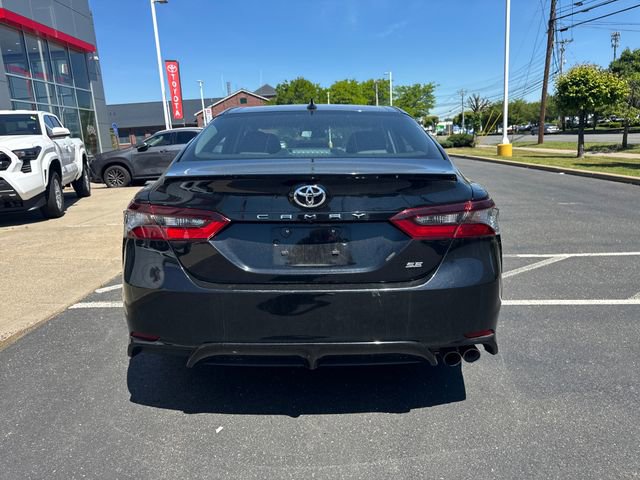 Used 2024 Toyota Camry SE FWD image 4