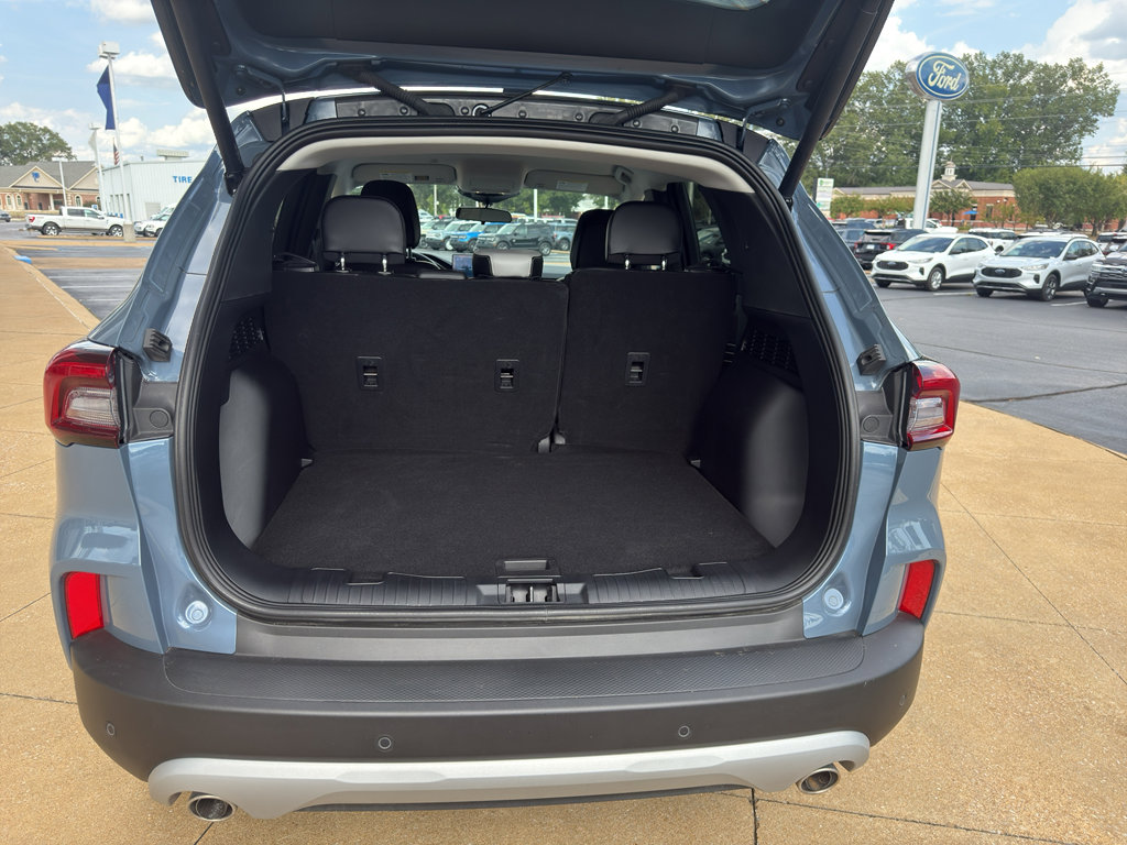 New 2025 Ford Escape SE image 9