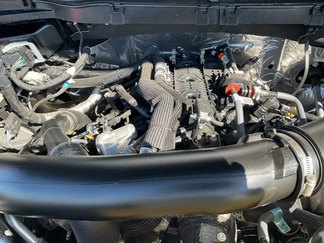 Used 2025 Ford F150 Lariat w/ Equipment Group 502A High image 10