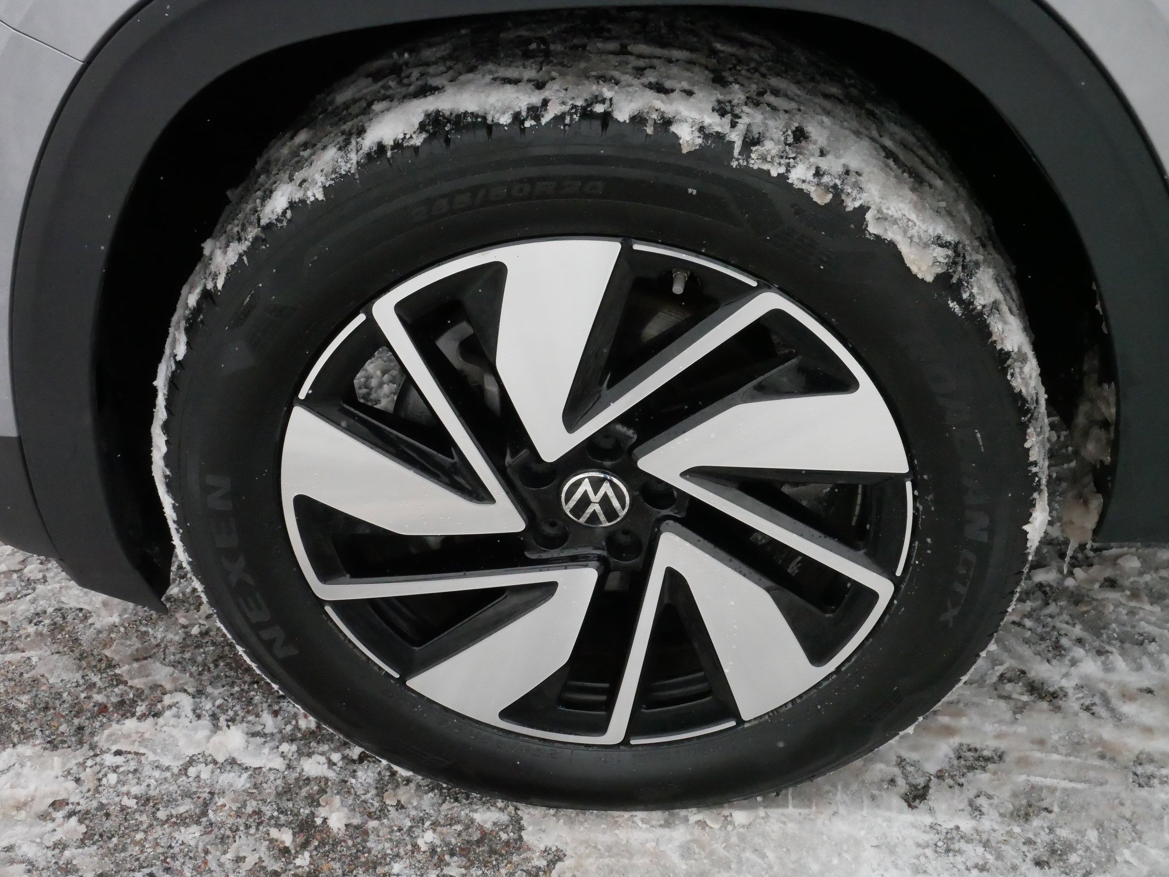 Certified 2025 Volkswagen Atlas SE image 15