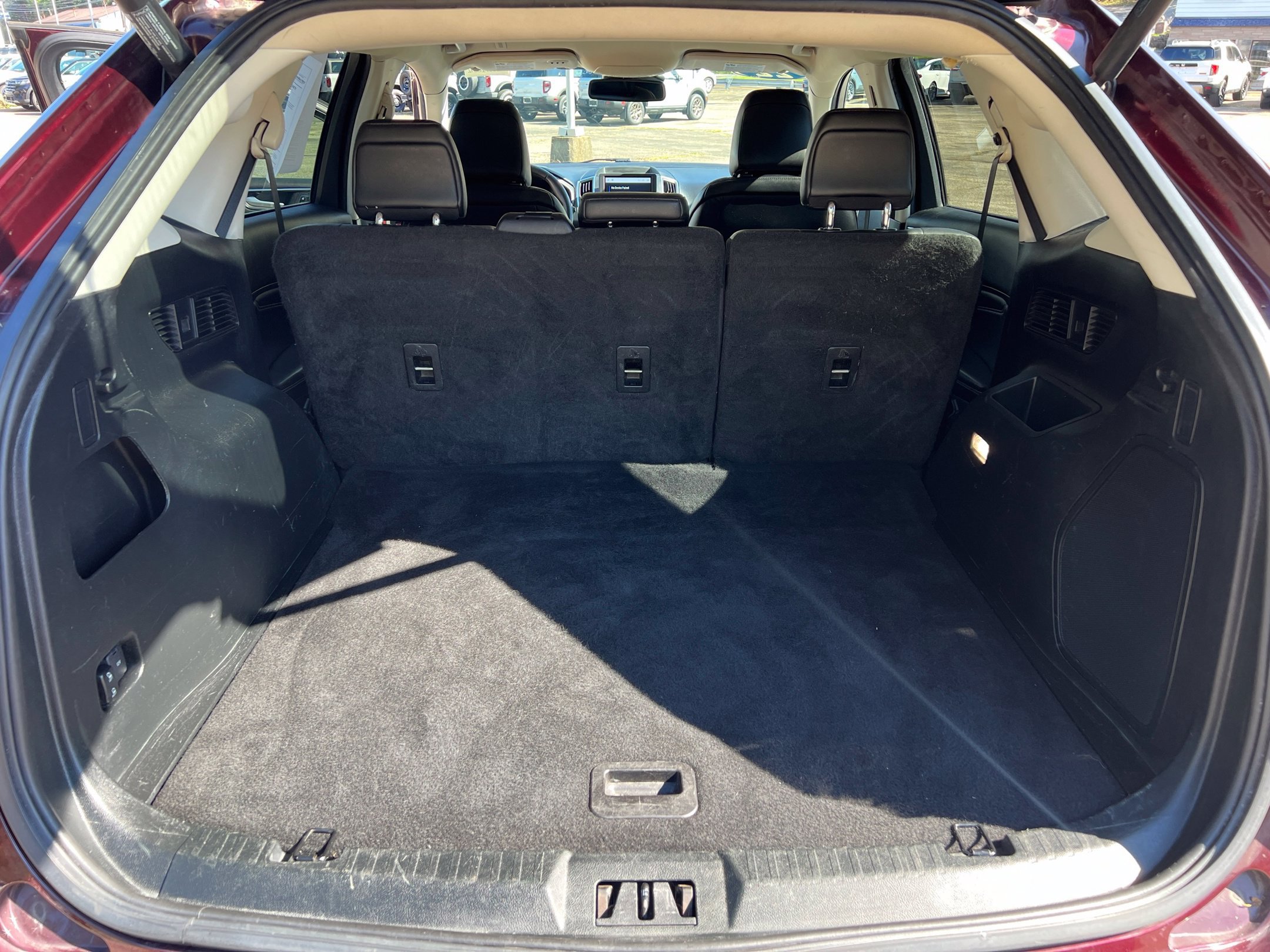 Used 2022 Ford Edge Titanium AWD/4WD image 13