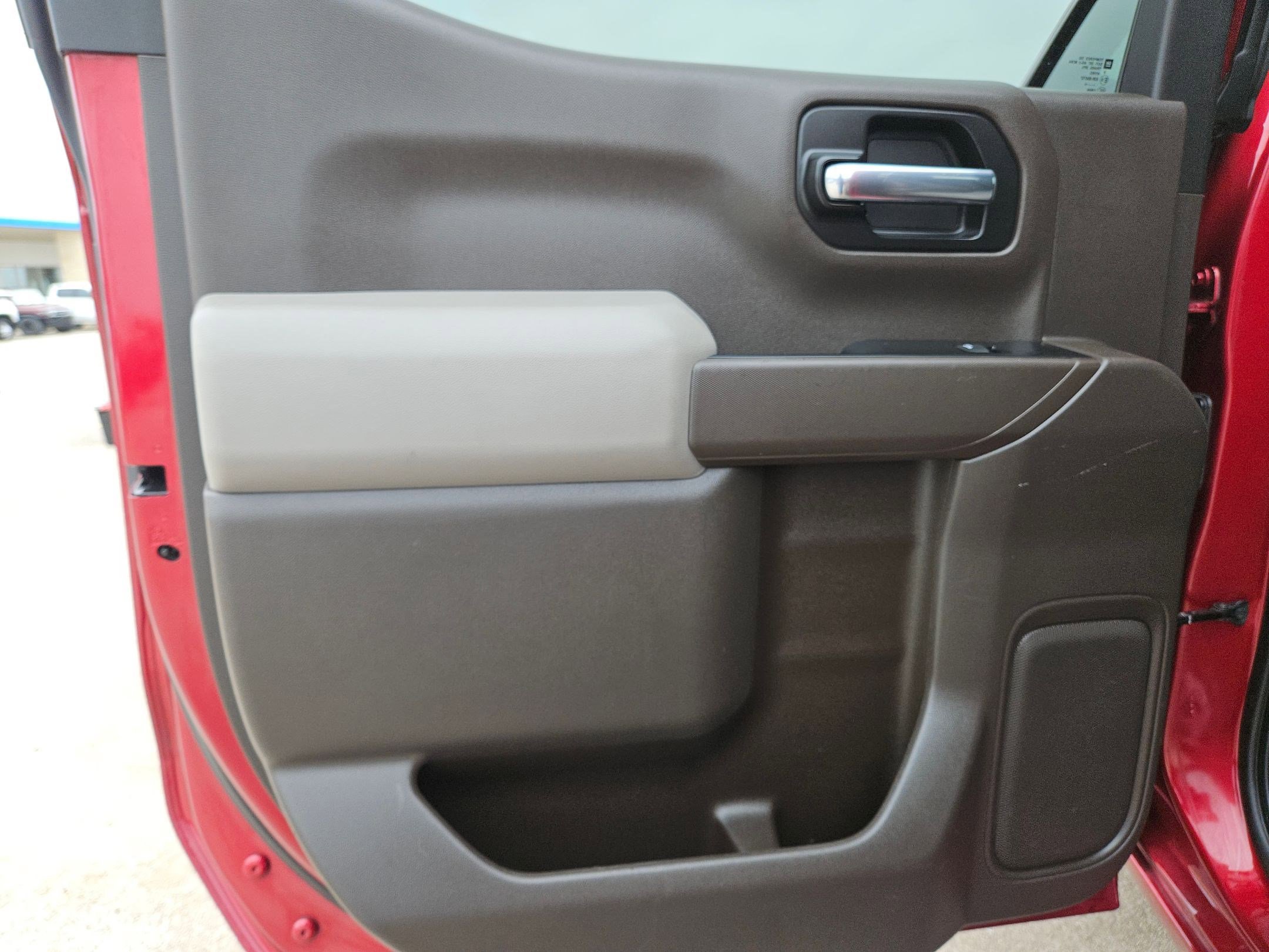 Used 2019 Chevrolet Silverado 1500 LT RWD image 15