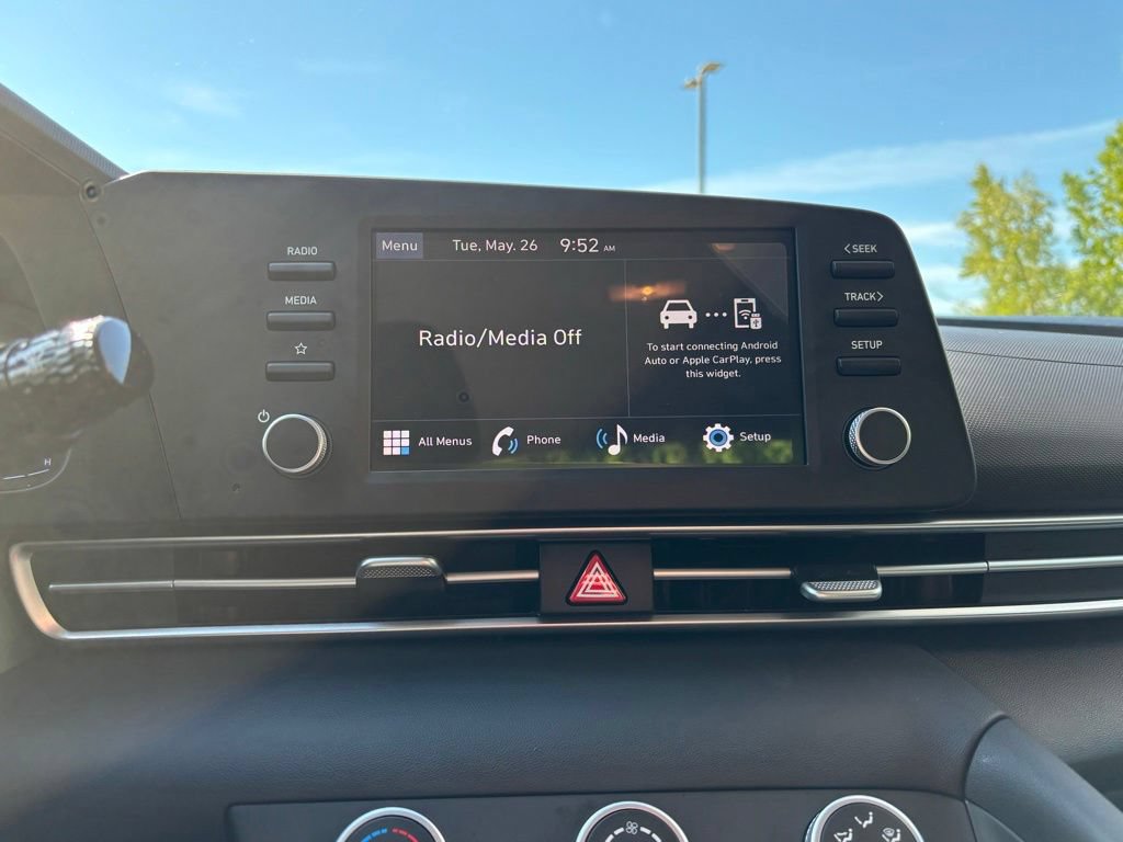 Certified 2026 Hyundai Elantra SE FWD image 16