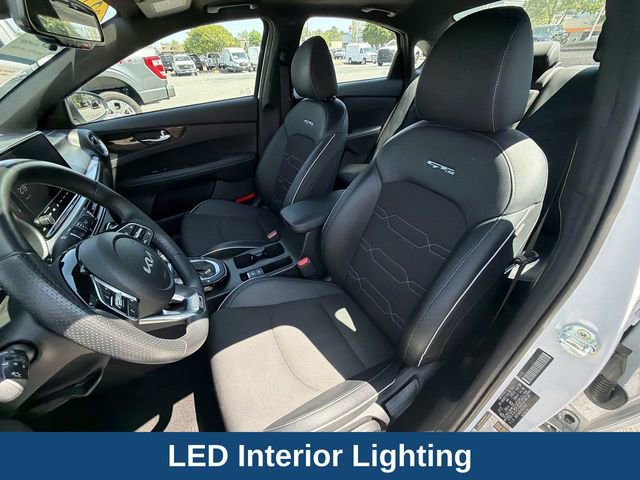 Used 2023 Kia Forte GT-Line w/ GT-Line Premium Package image 11
