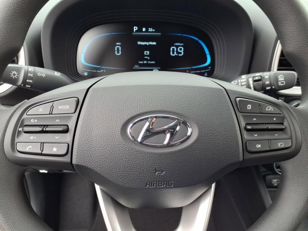 New 2026 Hyundai Venue SE image 11