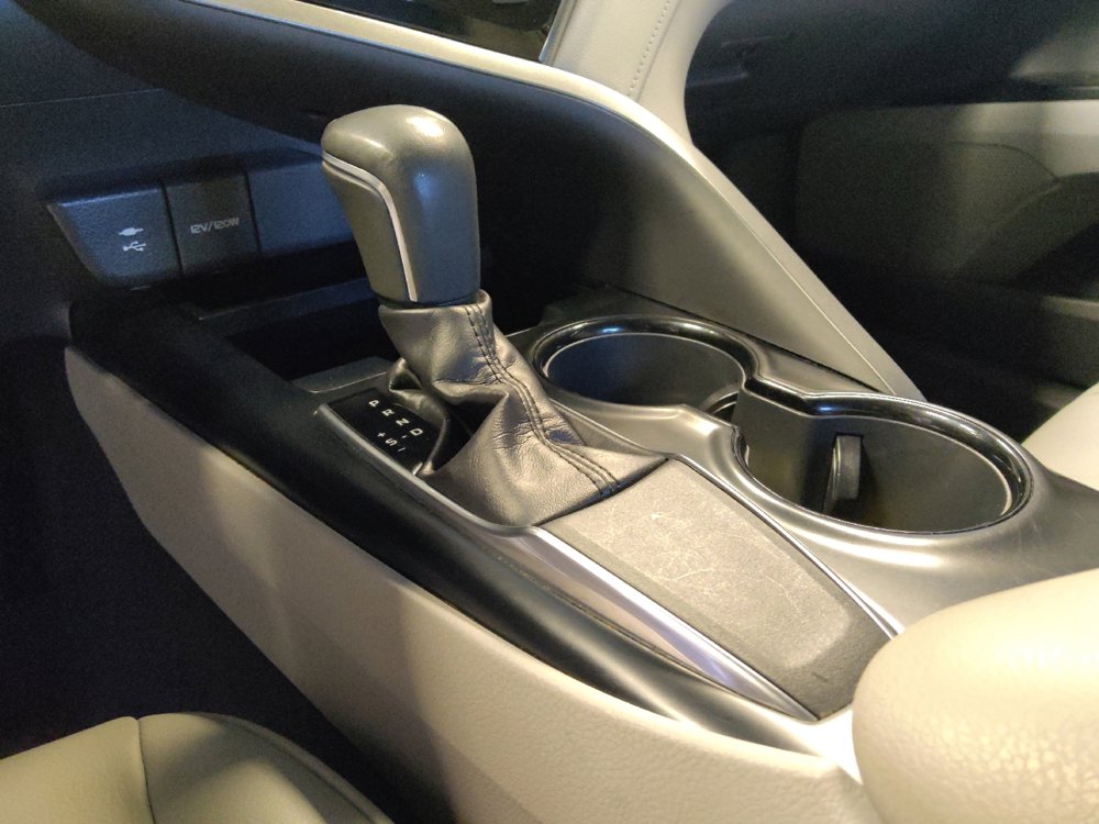 Used 2019 Toyota Camry SE image 26