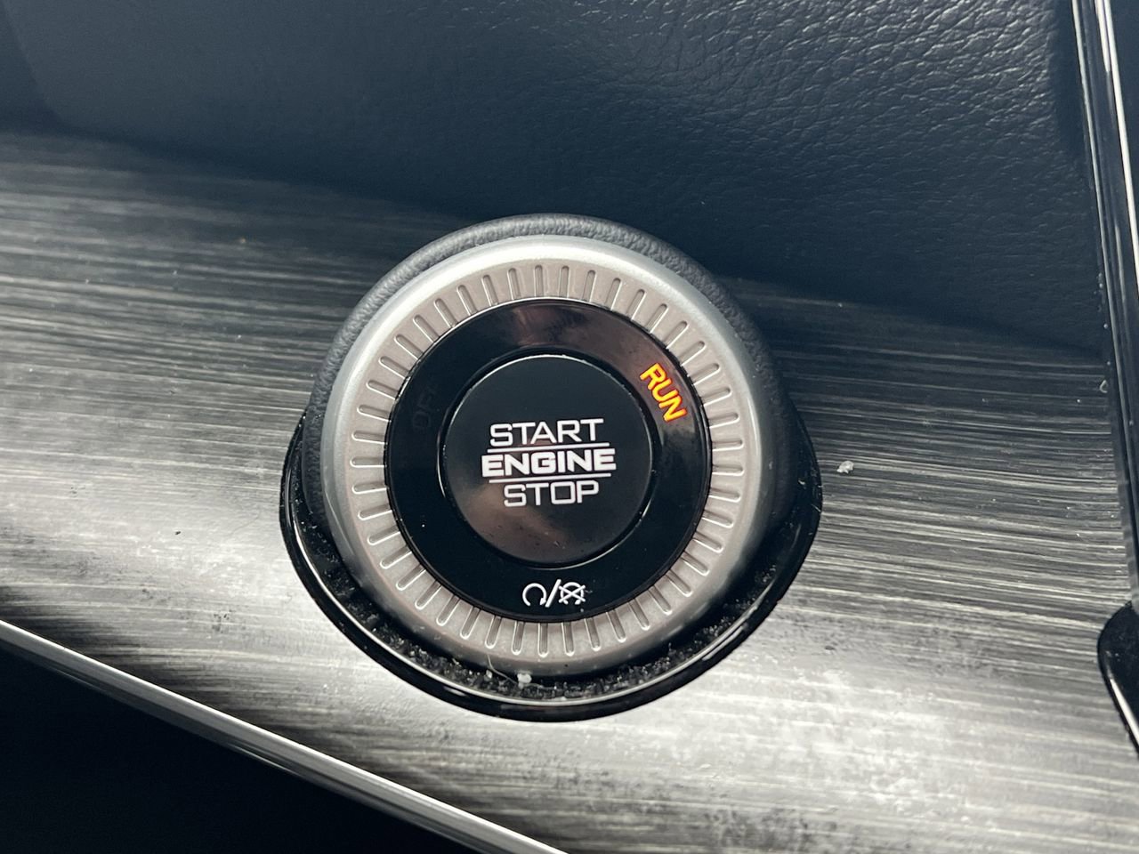 Used 2024 Jeep Wagoneer L Series II w/ Flexible Seating Group image 11