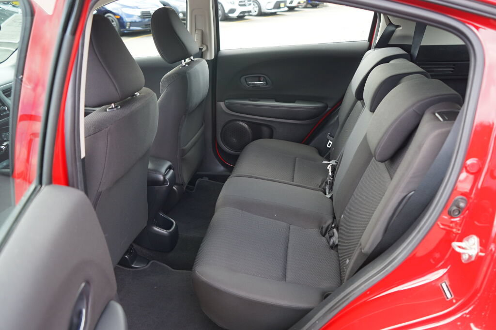 Used 2018 Honda HR-V LX image 16