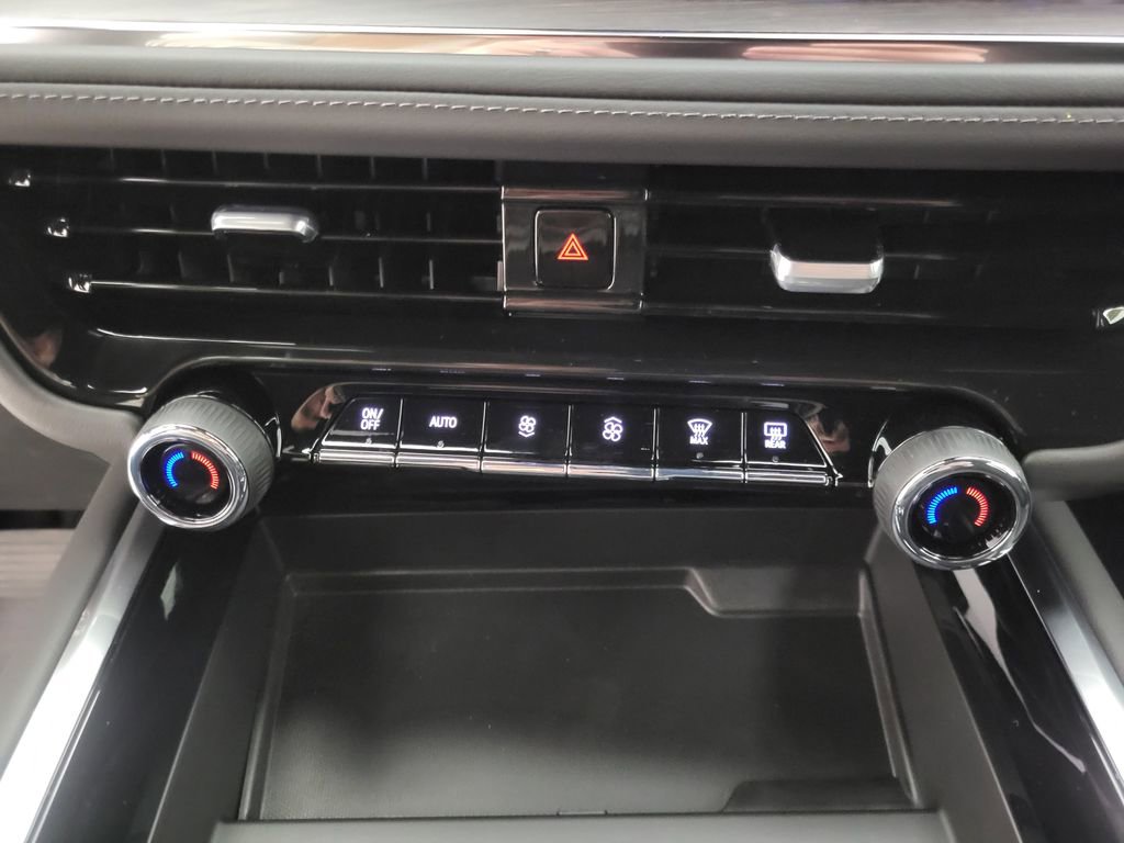 New 2026 Chevrolet Suburban LS image 30