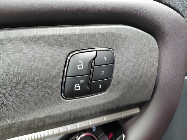 Used 2026 Ford Explorer Platinum AWD/4WD image 13