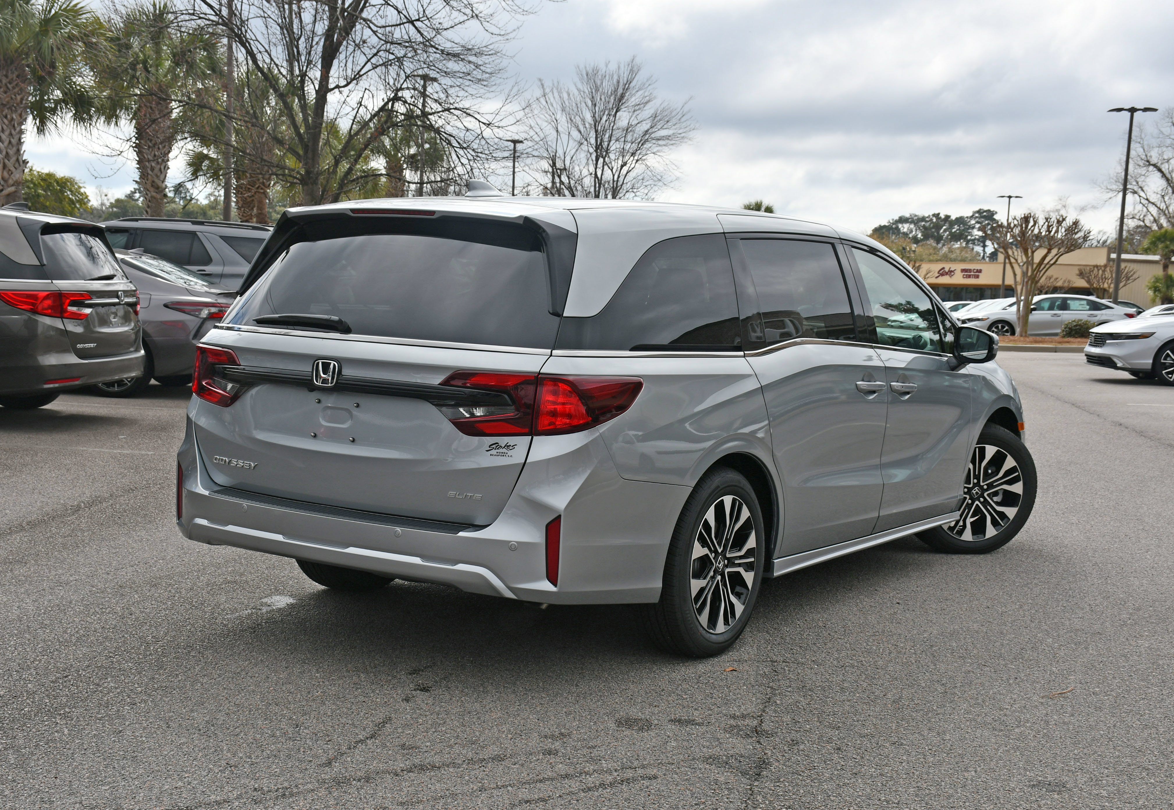 New 2026 Honda Odyssey Elite image 2