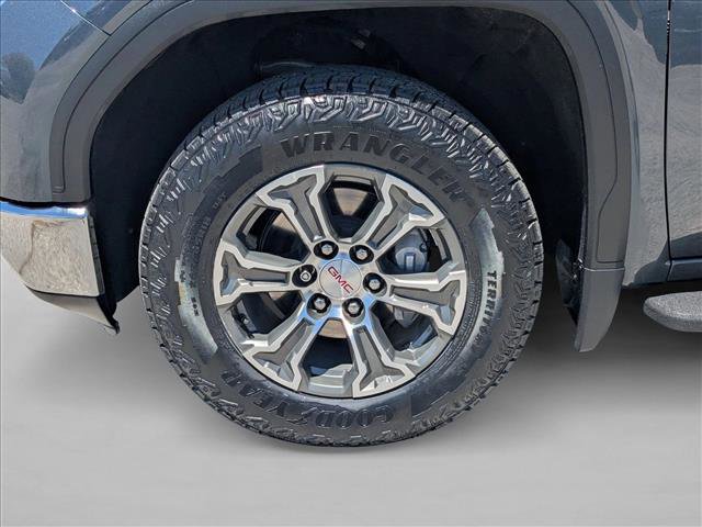 Used 2021 GMC Sierra 1500 SLT w/ X31 Off-Road Package AWD/4WD image 24