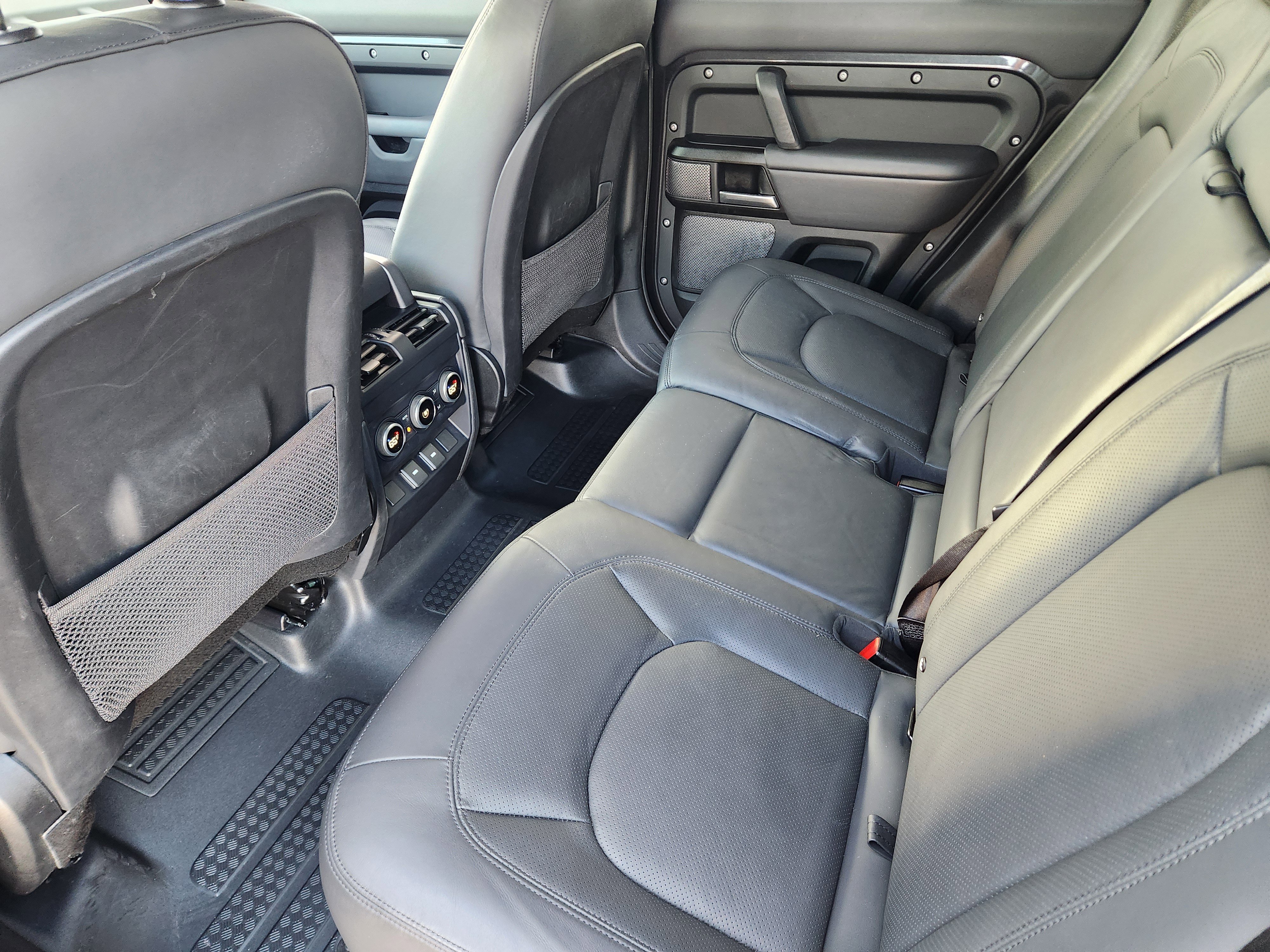 Certified 2023 Land Rover Defender 110 Carpathian Edition image 33