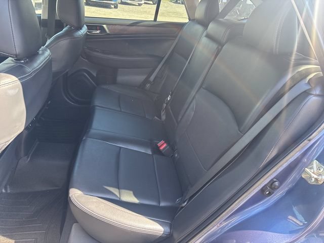 Used 2016 Subaru Outback 3.6R Limited AWD/4WD image 11