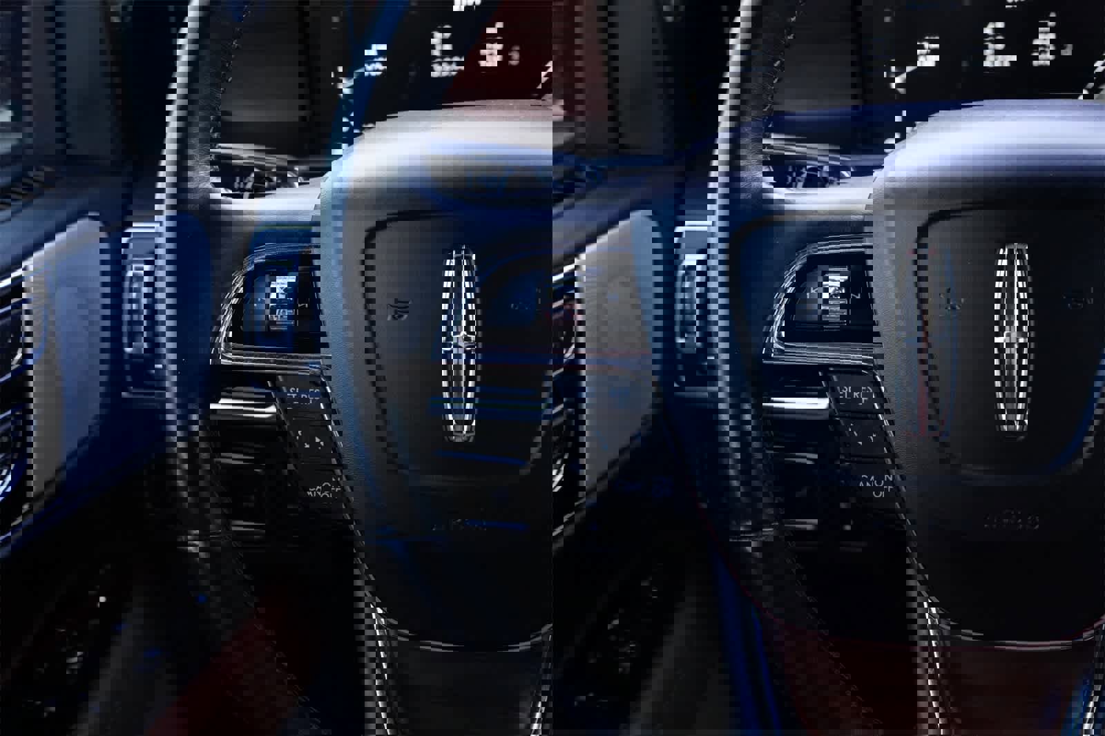 Used 2020 Lincoln Navigator L Reserve w/ Luxury Package image 10