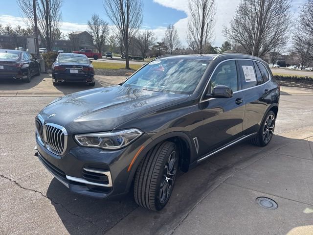 Used 2022 BMW X5 xDrive40i w/ Executive Package AWD/4WD image 7