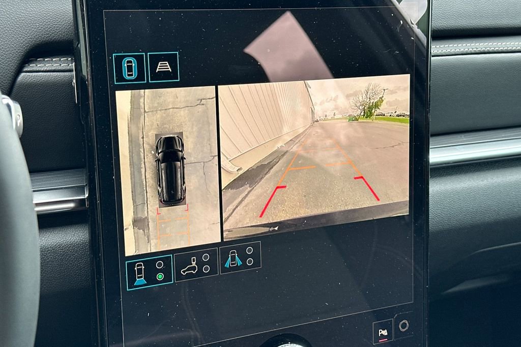 New 2026 GMC Terrain Elevation w/ Technology Package II AWD/4WD image 16