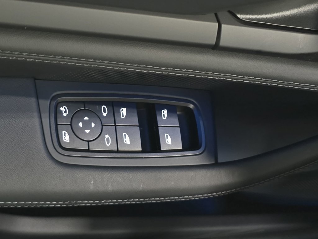 New 2026 Porsche Taycan RWD image 21