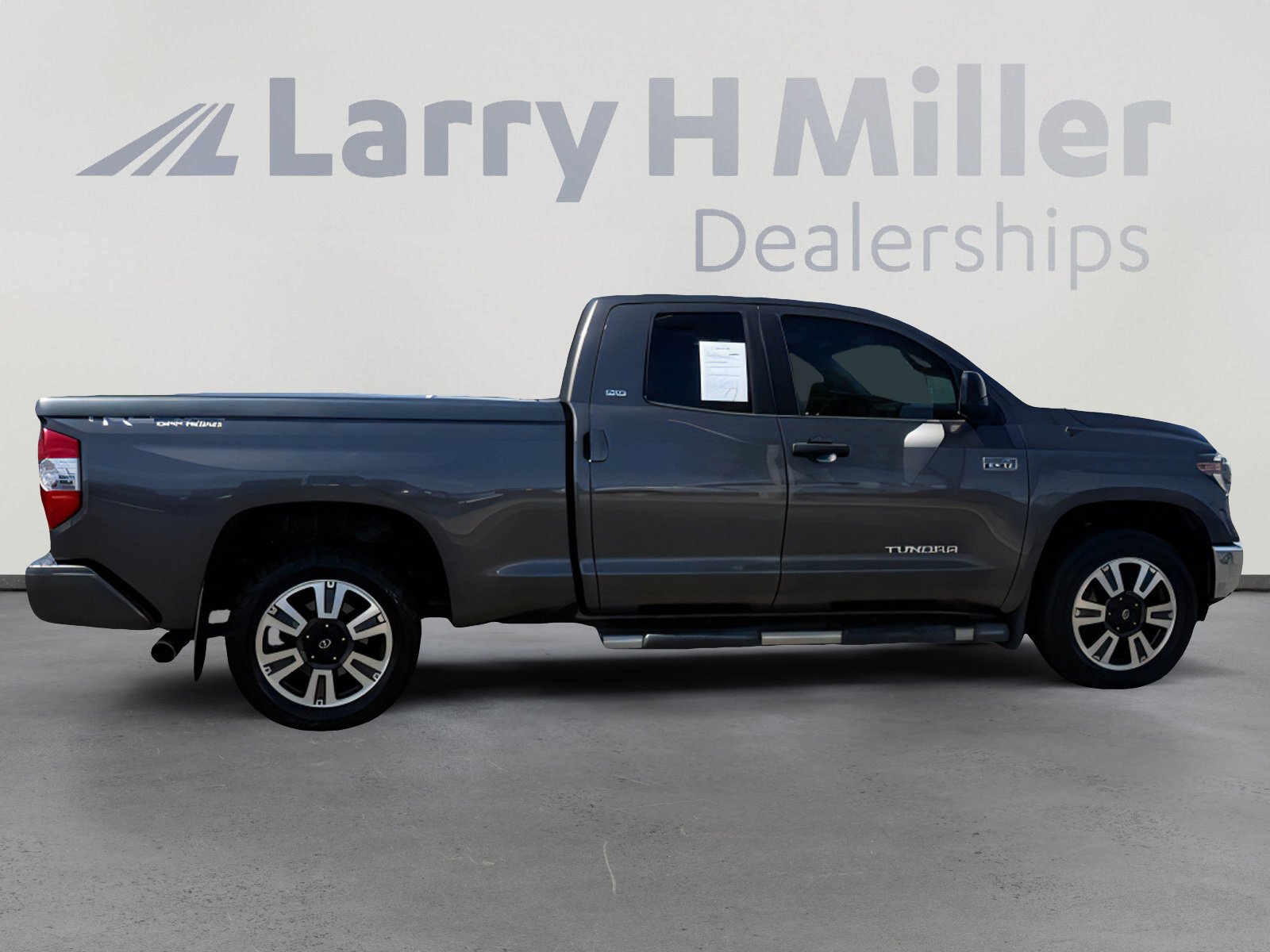 Used 2019 Toyota Tundra SR5 w/ TRD Off Road Package image 8