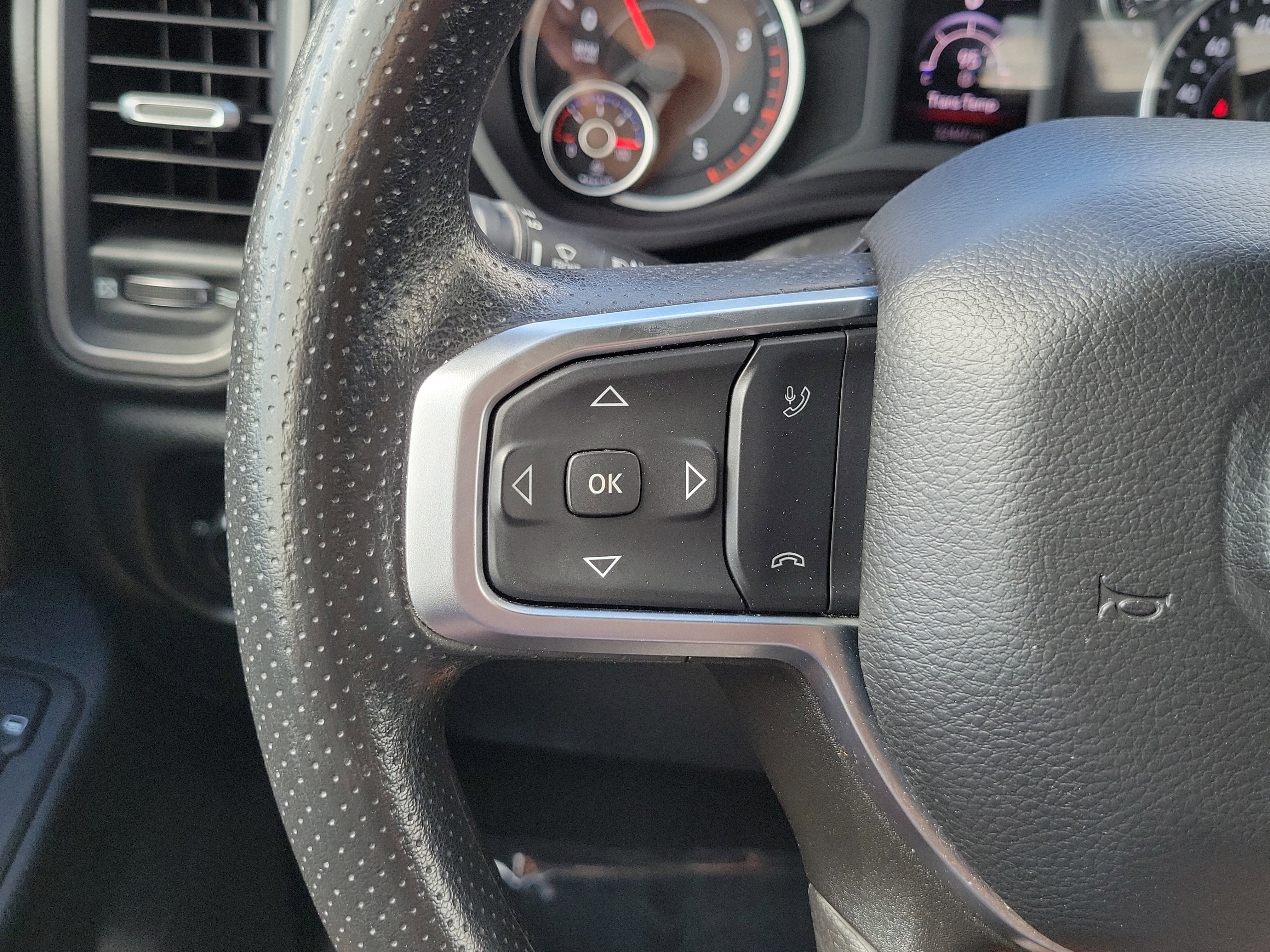 Used 2025 RAM 3500 Tradesman AWD/4WD image 25
