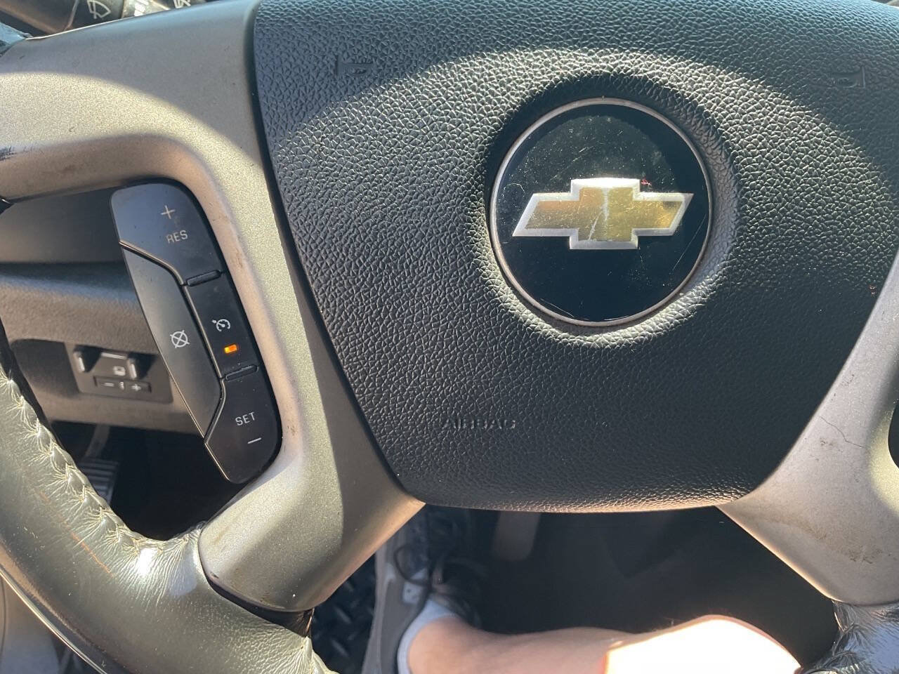 Used 2010 Chevrolet Silverado 3500 LT AWD/4WD image 16