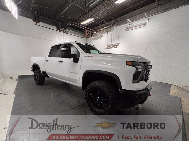 New 2026 Chevrolet Silverado 2500 ZR2 AWD/4WD image 5