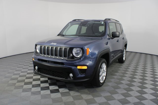 Used 2022 Jeep Renegade Latitude w/ Convenience Group image 20