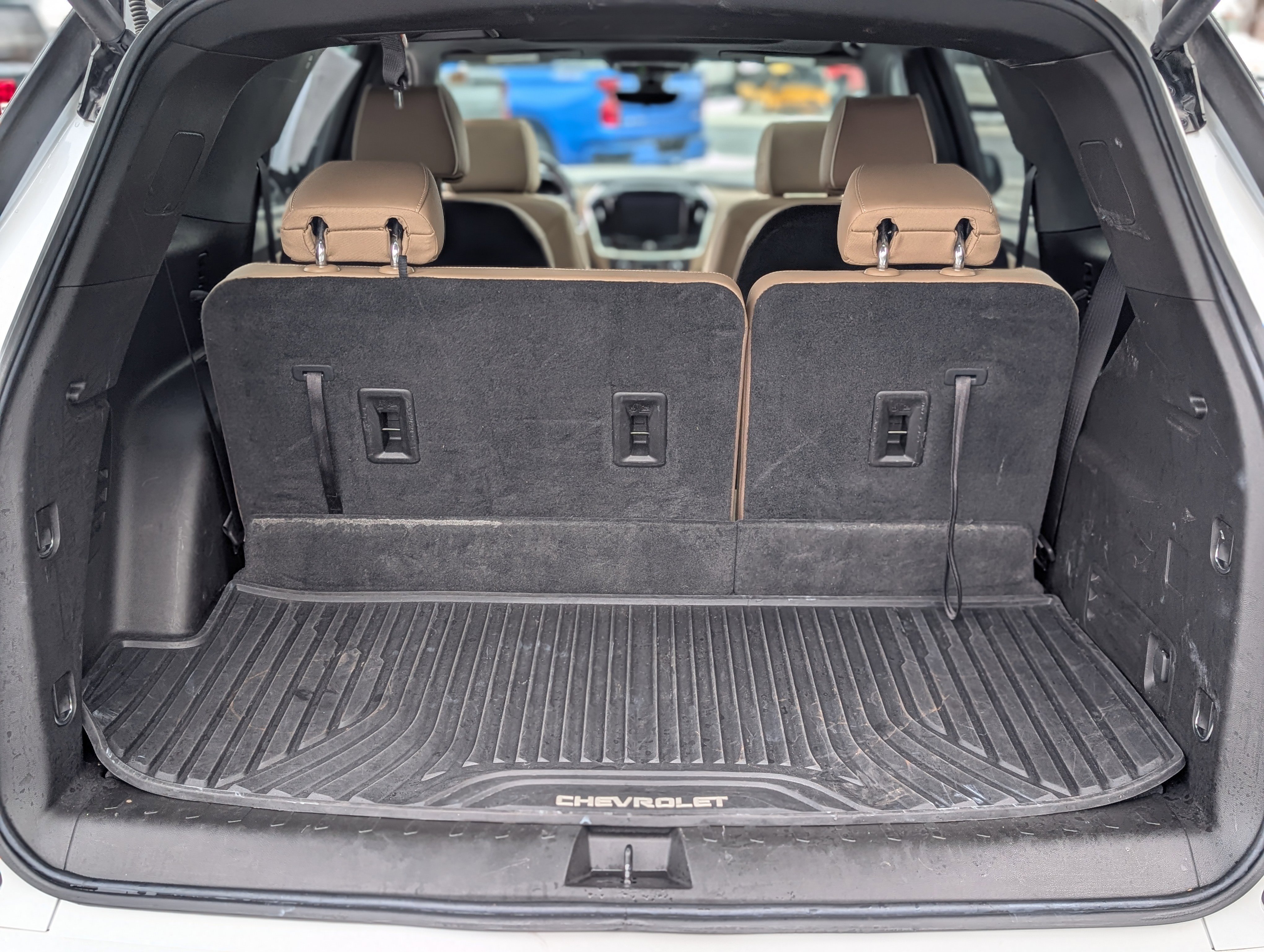 Used 2023 Chevrolet Traverse Premier image 49