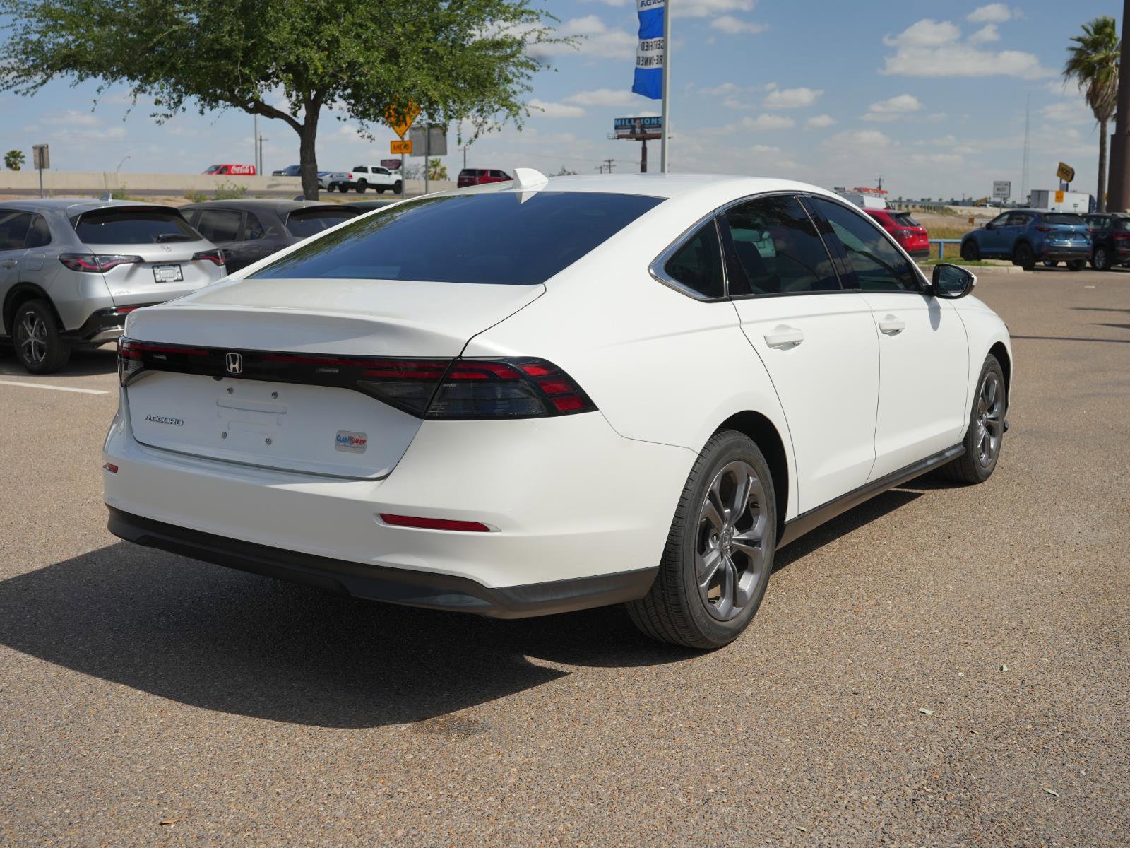 Used 2023 Honda Accord EX image 5