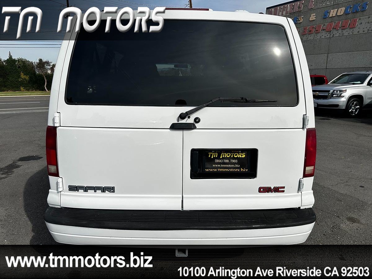 Used 2000 GMC Safari Passenger w/ Sle Marketing Option Pkg 2 RWD image 5