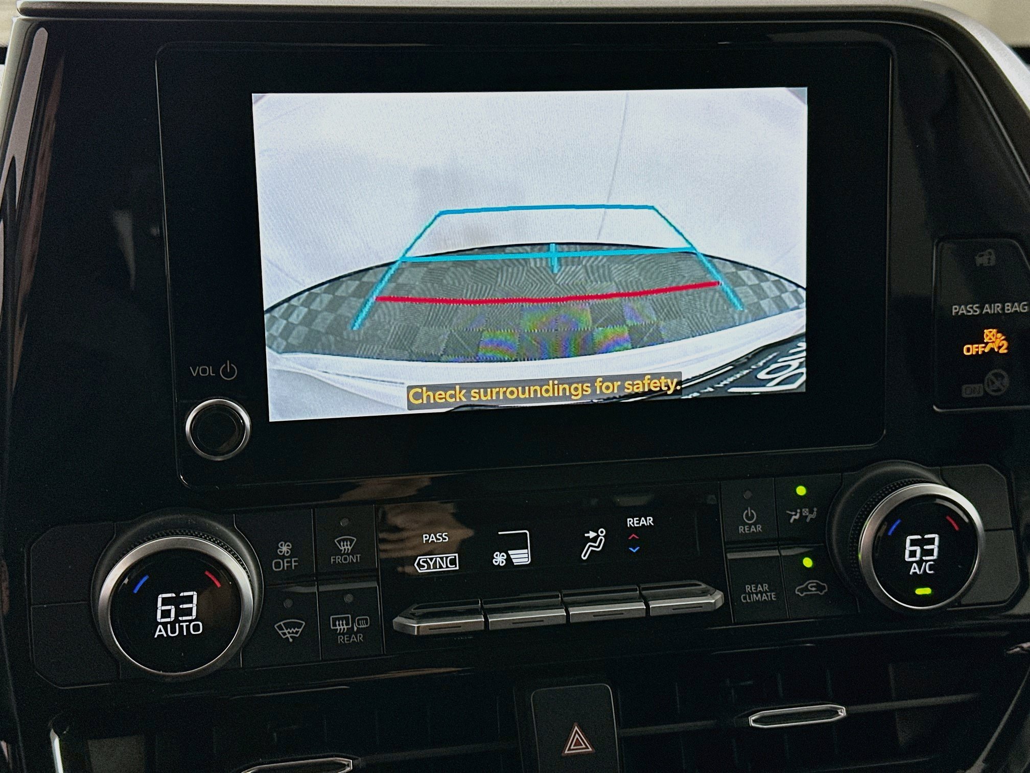 Used 2023 Toyota Highlander L FWD image 21