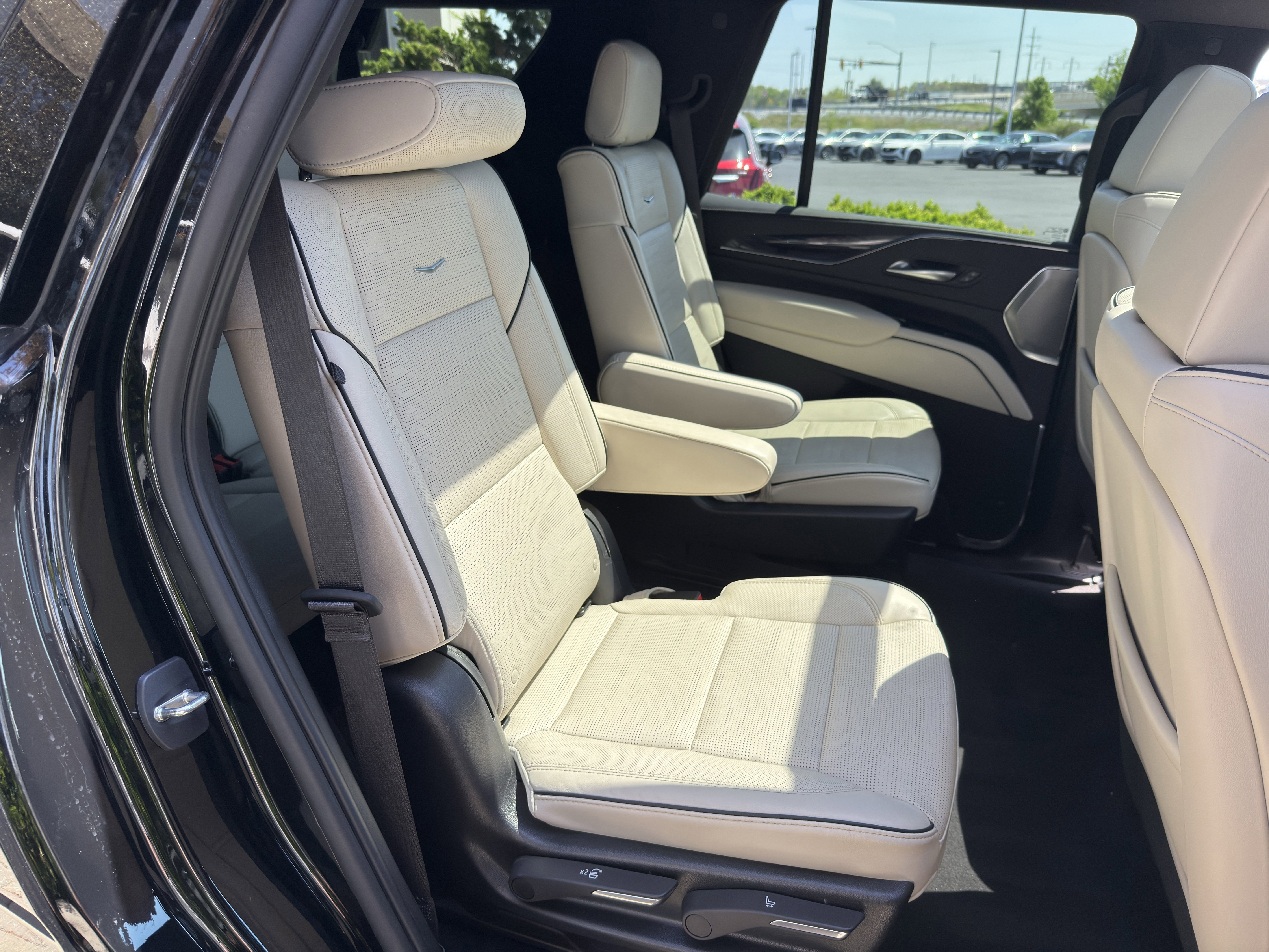 Used 2023 Cadillac Escalade Sport w/ Touring Package AWD/4WD image 24