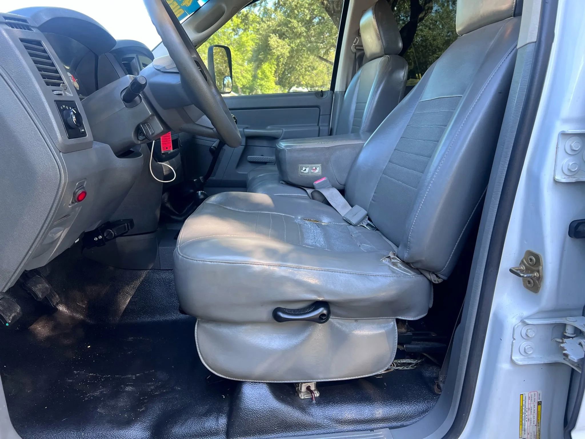 Used 2006 Dodge Ram 2500 Truck ST image 9