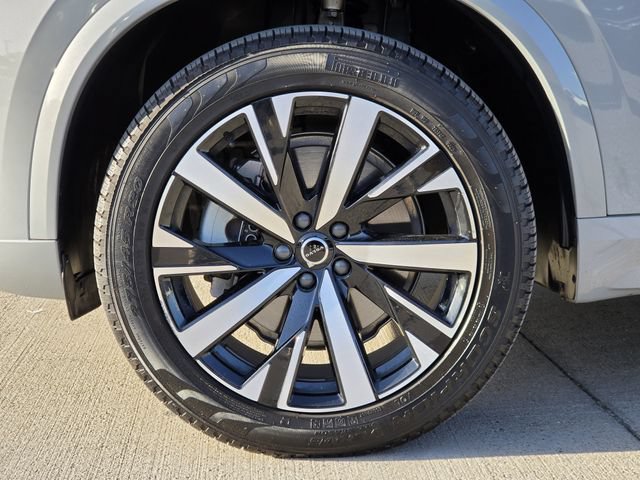 Used 2025 Volvo XC90 B5 Core w/ Climate Package AWD/4WD image 8